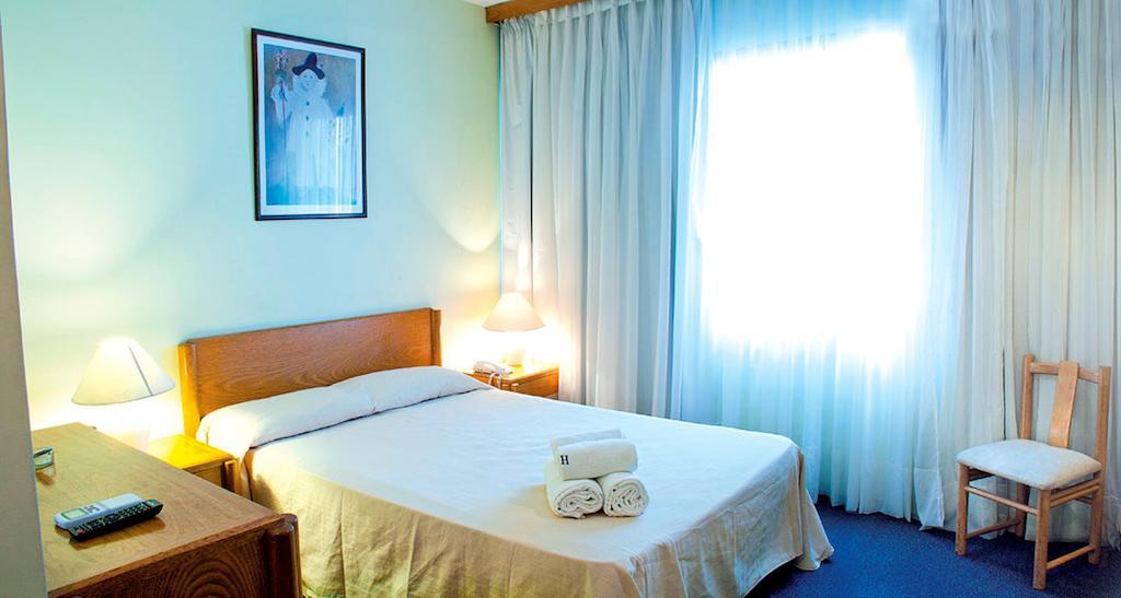 Hotel Balfer Монтевидео Стая снимка